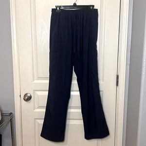 Med Couture Activate Cargo Drawstring Scrub Pant. Men’s Large. Navy Blue